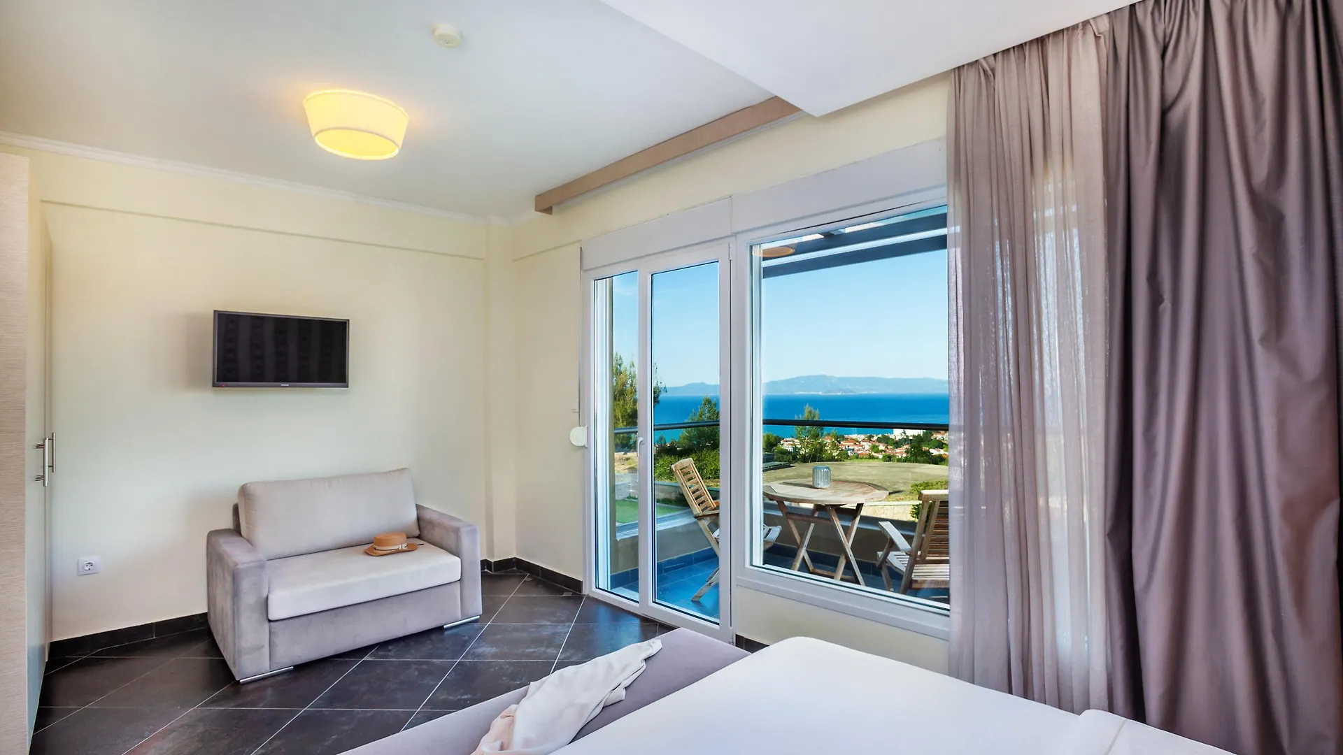 Sunny Villas And Spa 하니오티 아파트