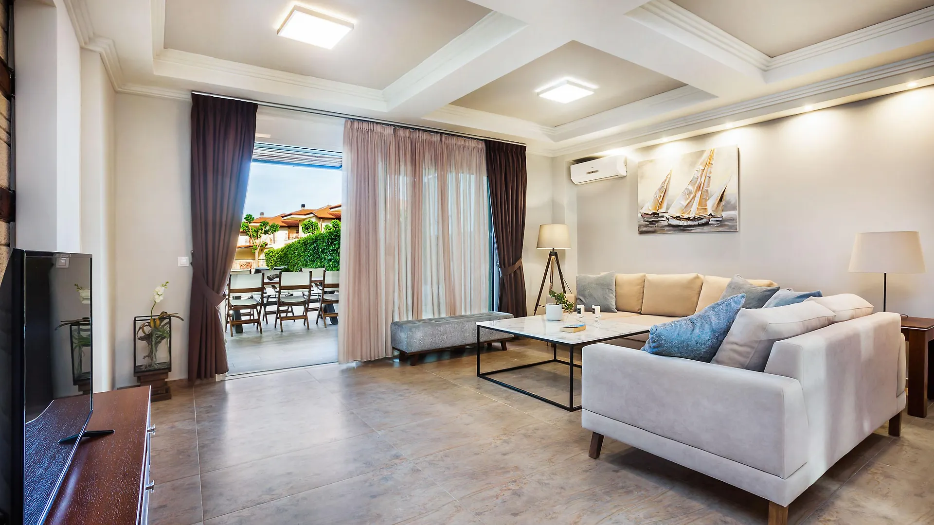 아파트 Sunny Villas And Spa 하니오티