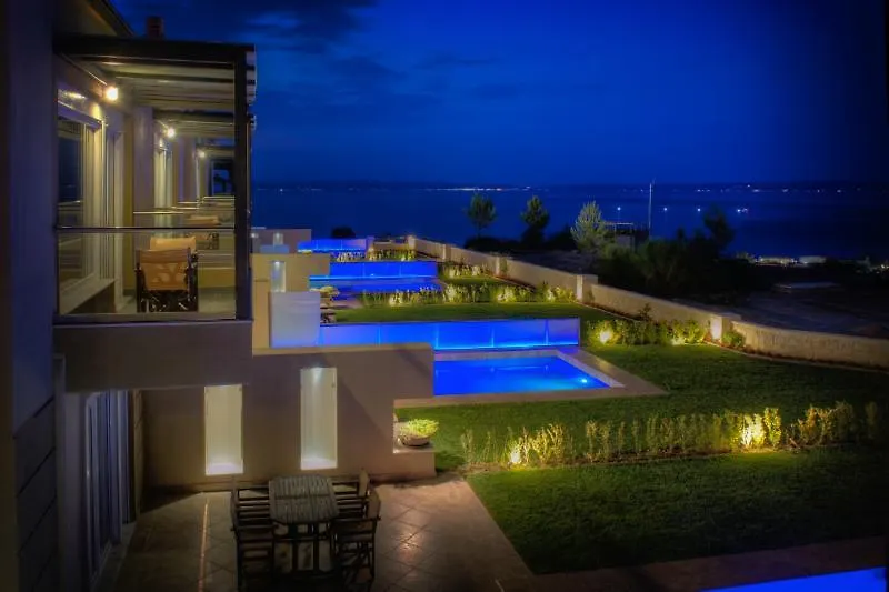 Sunny Villas And Spa 하니오티